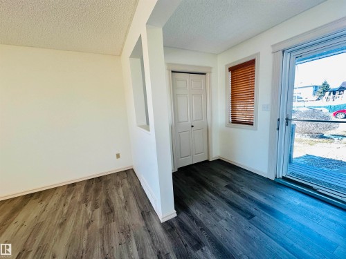 4811 152 Avenue, Edmonton, AB - Indoor Photo Showing Other Room