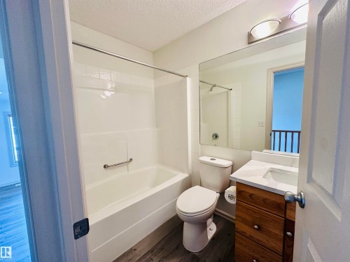 4811 152 Avenue, Edmonton, AB - Indoor Photo Showing Bathroom