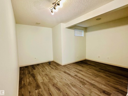 4811 152 Avenue, Edmonton, AB - Indoor Photo Showing Other Room