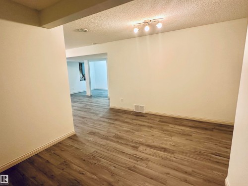 4811 152 Avenue, Edmonton, AB - Indoor Photo Showing Other Room