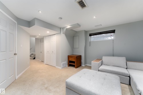 5911 8 Avenue, Edmonton, AB - Indoor