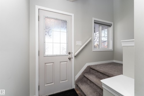 5911 8 Avenue, Edmonton, AB - Indoor Photo Showing Other Room