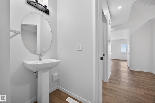 284 Lodge Pole Place, Leduc, AB - Indoor Photo Showing Bathroom