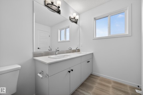 284 Lodge Pole Place, Leduc, AB - Indoor Photo Showing Bathroom