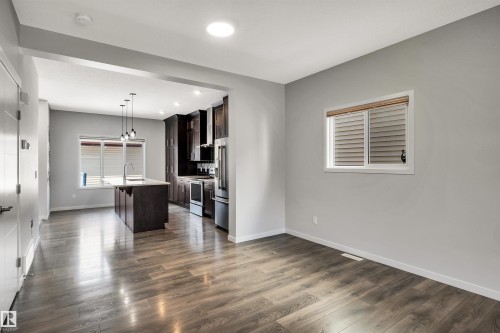 4022 Allan Crescent Sw, Edmonton, AB - Indoor