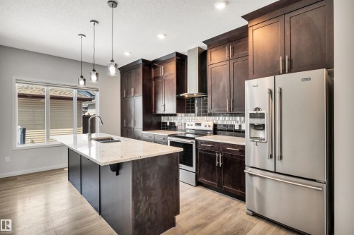 4022 Allan Crescent Sw, Edmonton, AB - Indoor Photo Showing Kitchen With Double Sink With Upgraded Kitchen