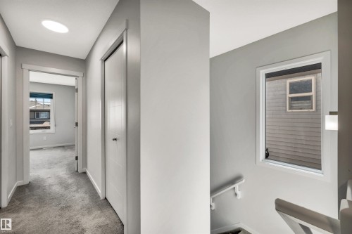 4022 Allan Crescent Sw, Edmonton, AB - Indoor Photo Showing Other Room