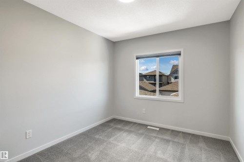 4022 Allan Crescent Sw, Edmonton, AB - Indoor Photo Showing Other Room