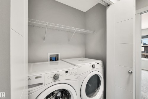 4022 Allan Crescent Sw, Edmonton, AB - Indoor Photo Showing Laundry Room