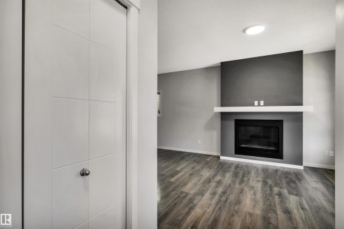 4022 Allan Crescent Sw, Edmonton, AB - Indoor With Fireplace