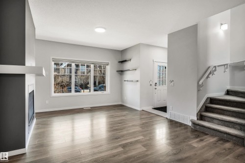 4022 Allan Crescent Sw, Edmonton, AB - Indoor