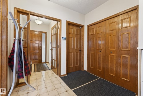 9912 162 Avenue, Edmonton, AB - Indoor Photo Showing Other Room