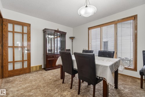 9912 162 Avenue, Edmonton, AB - Indoor Photo Showing Dining Room