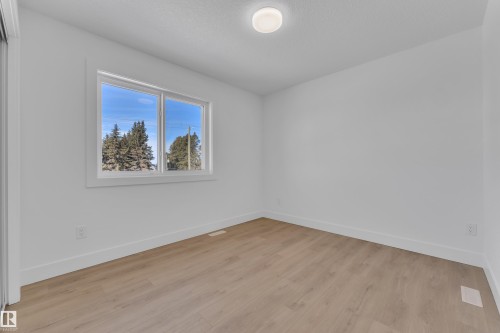 237 Linden Loop, Leduc, AB - Indoor Photo Showing Other Room