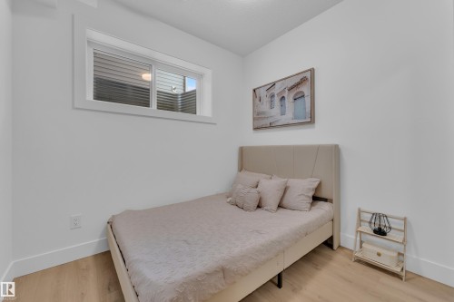 237 Linden Loop, Leduc, AB - Indoor Photo Showing Bedroom