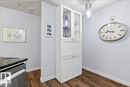 307 11716 100 Avenue, Edmonton, AB - Indoor