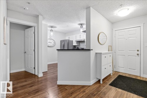 307 11716 100 Avenue, Edmonton, AB - Indoor Photo Showing Other Room