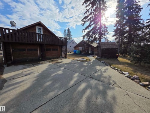4929 53 Street, Entwistle, AB - Outdoor