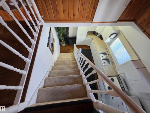 4929 53 Street, Entwistle, AB - Indoor Photo Showing Other Room