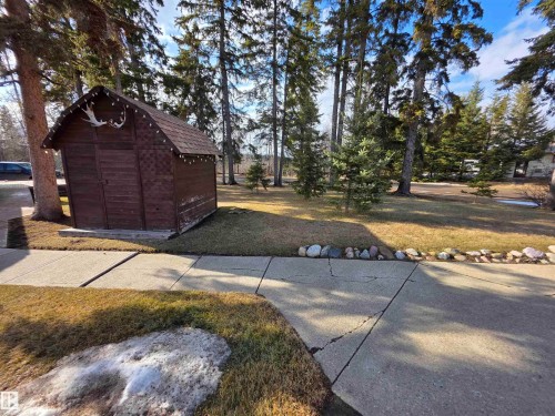 4929 53 Street, Entwistle, AB - Outdoor