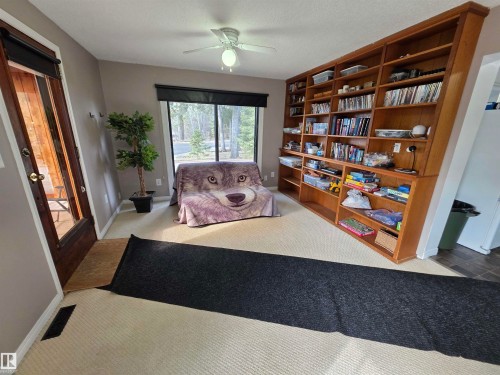 4929 53 Street, Entwistle, AB - Indoor