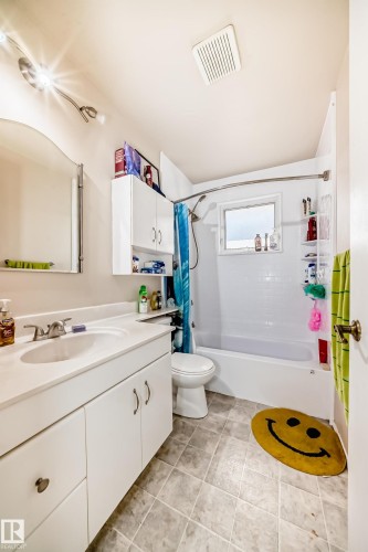 45 Oatway Drive, Stony Plain, AB - Indoor Photo Showing Bathroom