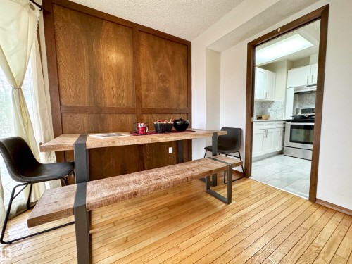 10346A 121 Street, Edmonton, AB - Indoor