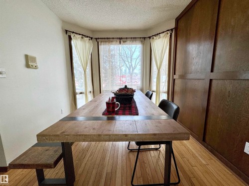 10346A 121 Street, Edmonton, AB - Indoor