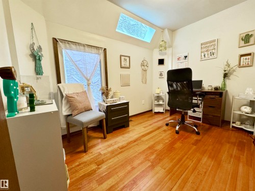 10346A 121 Street, Edmonton, AB - Indoor Photo Showing Office