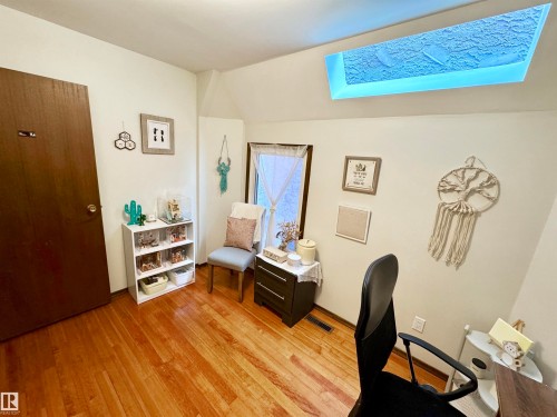 10346A 121 Street, Edmonton, AB - Indoor Photo Showing Office