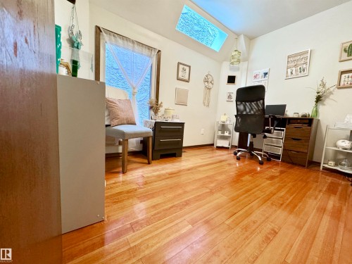10346A 121 Street, Edmonton, AB - Indoor Photo Showing Office