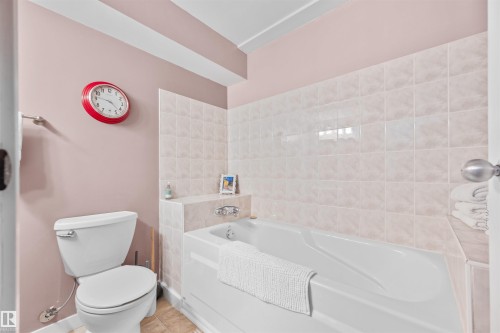 1127 36 Street, Edmonton, AB - Indoor Photo Showing Bathroom