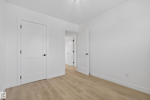 712 Knottwood Road, Edmonton, AB - Indoor Photo Showing Other Room