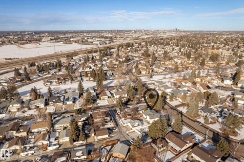 712 Knottwood Road, Edmonton, AB - Outdoor With View