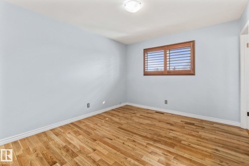 8715 43 Avenue, Edmonton, AB - Indoor Photo Showing Other Room
