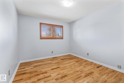8715 43 Avenue, Edmonton, AB - Indoor Photo Showing Other Room
