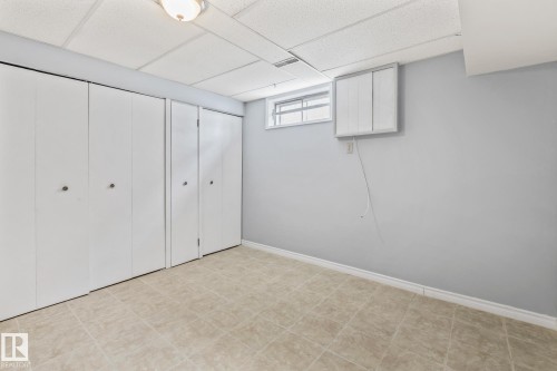8715 43 Avenue, Edmonton, AB - Indoor Photo Showing Other Room