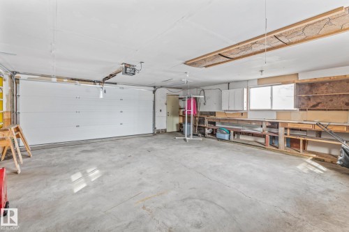 8715 43 Avenue, Edmonton, AB - Indoor Photo Showing Garage