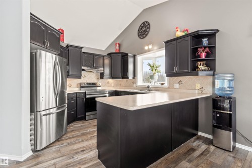 49132 Range Road 70, Rural Brazeau County, AB - Indoor Photo Showing Kitchen With Upgraded Kitchen