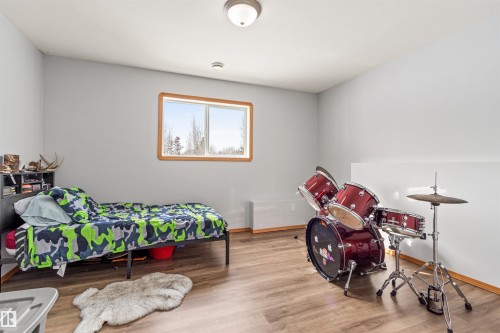 49132 Range Road 70, Rural Brazeau County, AB - Indoor Photo Showing Bedroom