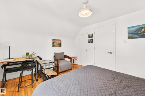 6807 112A Street, Edmonton, AB - Indoor Photo Showing Bedroom