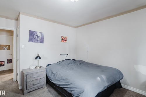 12720 135 Avenue, Edmonton, AB - Indoor Photo Showing Bedroom
