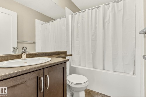 4131 30 Street, Edmonton, AB - Indoor Photo Showing Bathroom