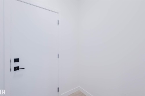 8253 Kiriak Loop, Edmonton, AB - Indoor Photo Showing Other Room