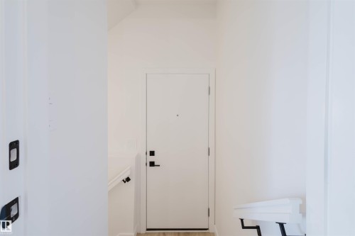 8253 Kiriak Loop, Edmonton, AB - Indoor Photo Showing Other Room