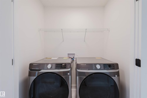 42 Chartres Close, St. Albert, AB - Indoor Photo Showing Laundry Room