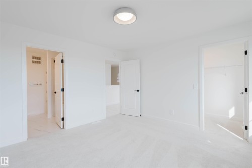 42 Chartres Close, St. Albert, AB - Indoor Photo Showing Other Room