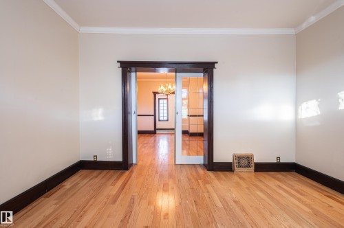 10918 81 Avenue, Edmonton, AB - Indoor Photo Showing Other Room