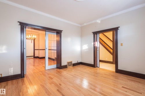 10918 81 Avenue, Edmonton, AB - Indoor Photo Showing Other Room