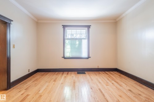 10918 81 Avenue, Edmonton, AB - Indoor Photo Showing Other Room